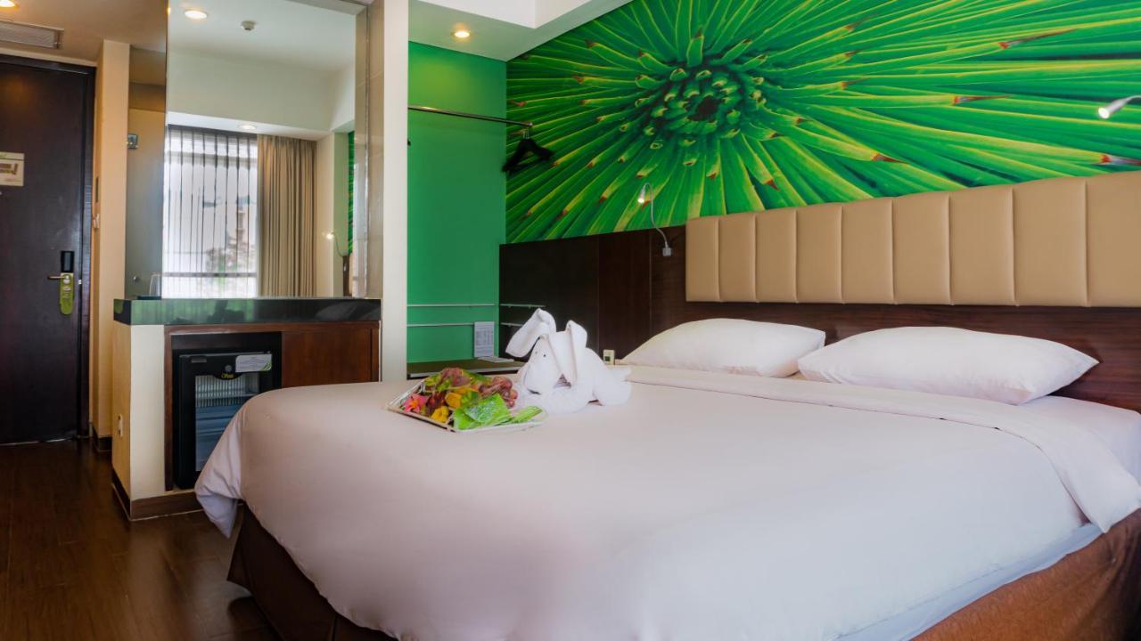 Primebiz Cikarang Hotell Exteriör bild