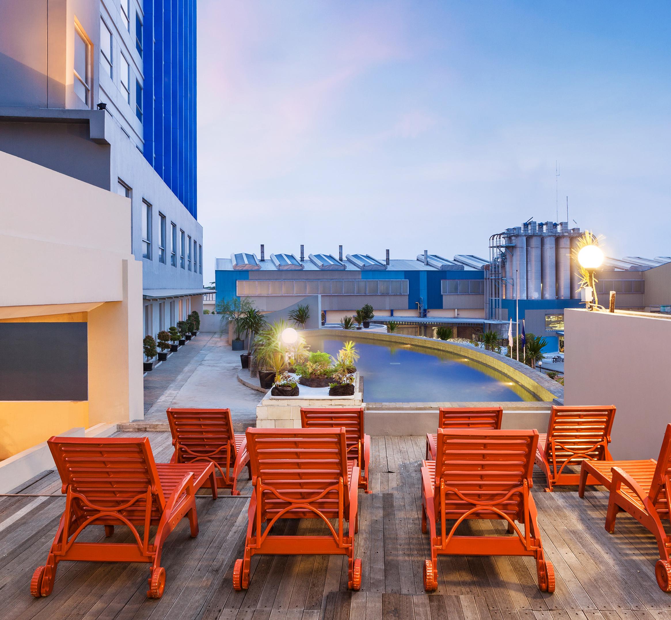 Primebiz Cikarang Hotell Exteriör bild
