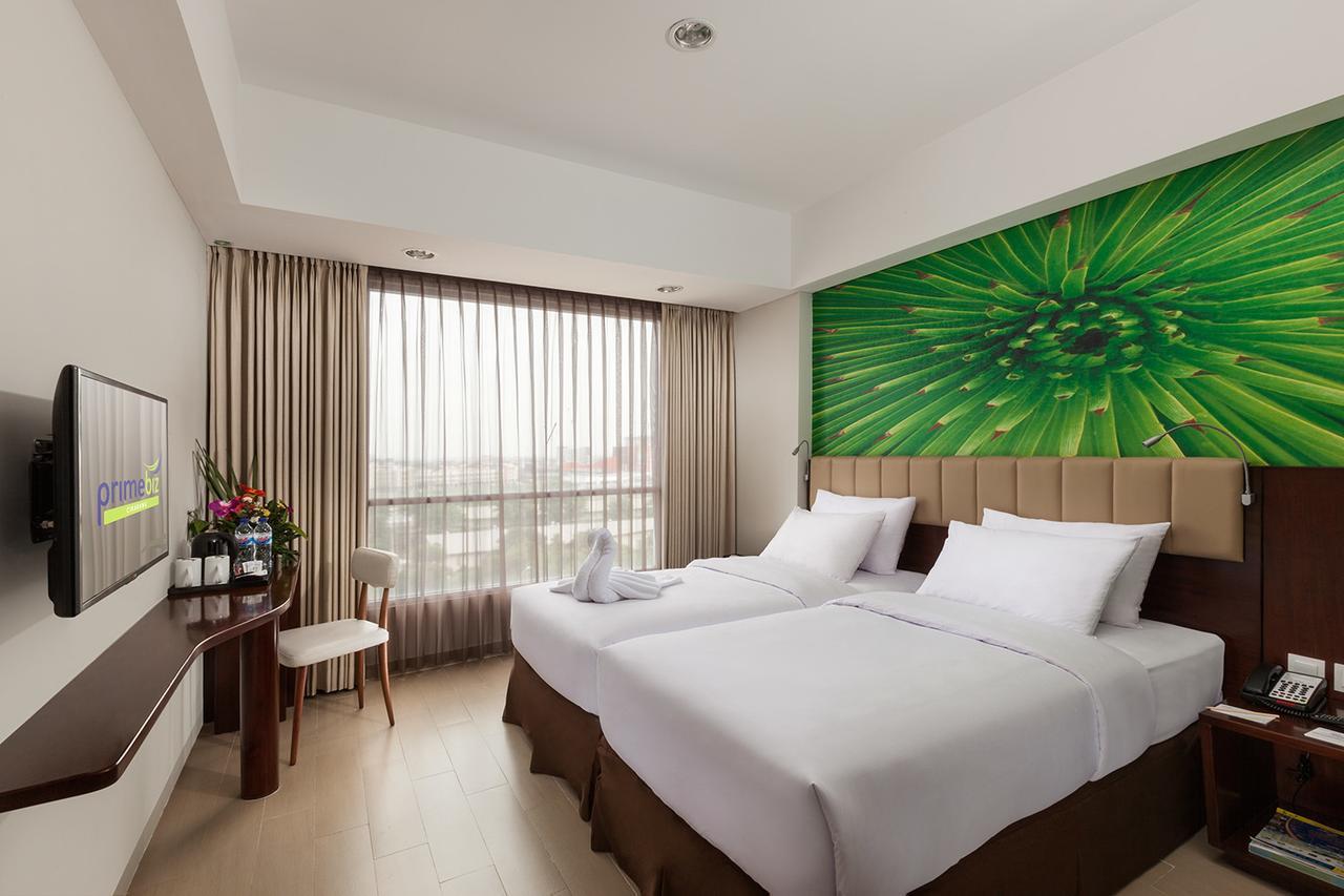 Primebiz Cikarang Hotell Exteriör bild