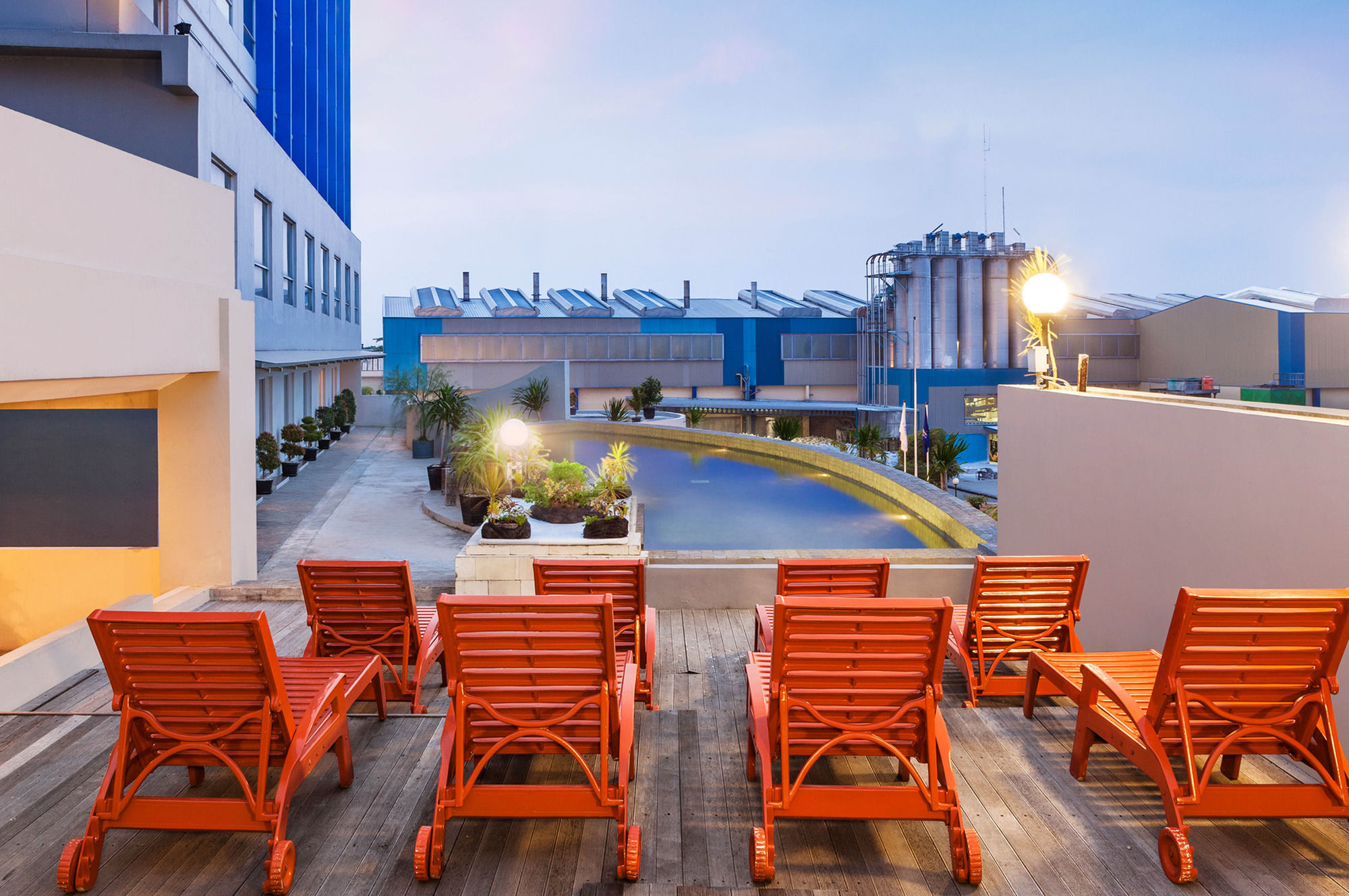 Primebiz Cikarang Hotell Exteriör bild